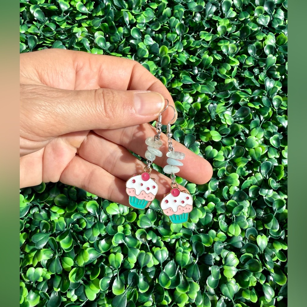 Aquamarine earrings || Cupcake charms